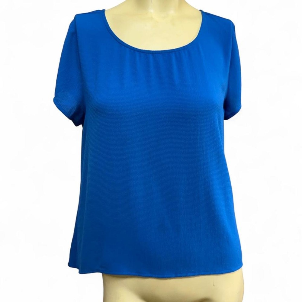 Fun 2 Fun Blue Short Sleeve Relaxed Fit Criss Cross Back Top M